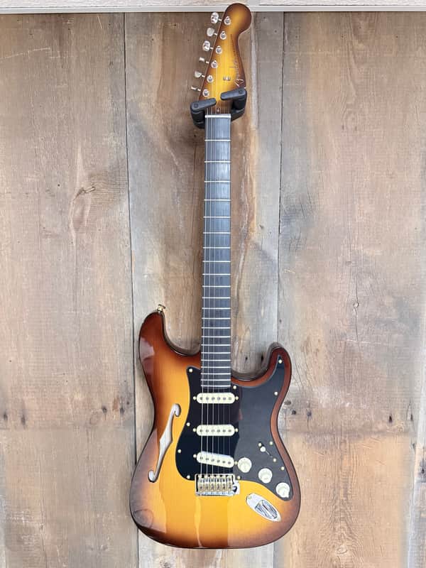 Fender Suona Stratocaster Thinline 2023 - Present - Violin Burst image 1