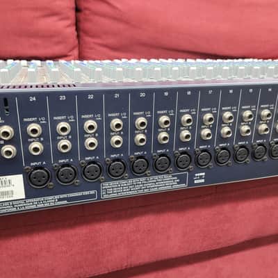 Yamaha MG32/14FX 32 Channel Mixing Console - Blue image 14