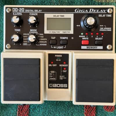 Boss DD-20 Giga Delay 2000 - 2010 - White image 1