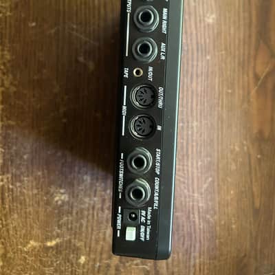 Alesis SR-16 Drum Machine 2010s - Black image 3