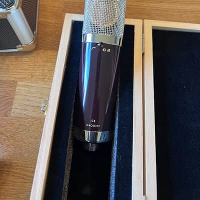 Vanguard Audio Labs V4 gen1 Large Diaphragm Multipattern Condenser Microphone - Maroon image 4