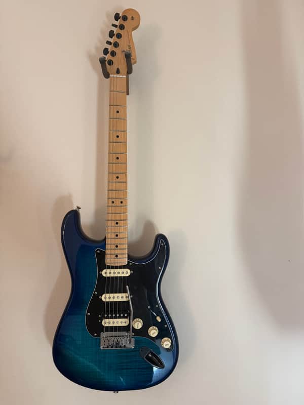 Fender Player II 2019 - Blue Burst image 1