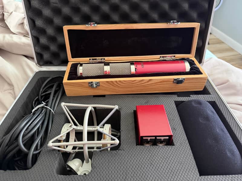 Avantone Pro CK-40 Large Diaphragm Stereo Condenser Microphone 2011 - Present - Red image 1