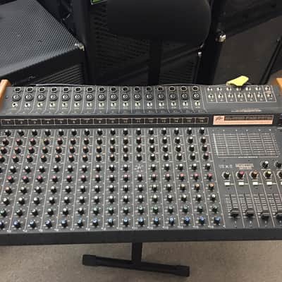 Vintage PEAVEY USA Built MD SERIES 16X6 Mixer Monitor | Reverb