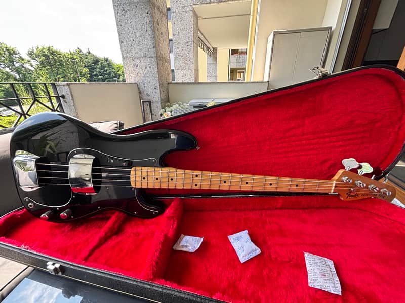 Fender Precision 1976 - Black image 1
