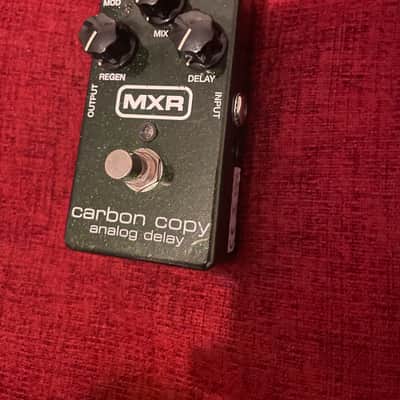 (Boxed) MXR M169 Carbon Copy Analog Delay 2008 - Present - Green image 3