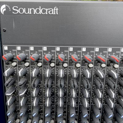 Soundcraft  Spirit FX16 Mixer with Lexicon FX & table stand image 7