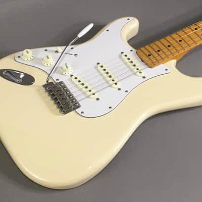 LEFTY! Vintage Fender Strat ‘67 Reissue Blonde Relic ST60s Staggered Pups Maple Neck 7.5 Lb HSC image 9