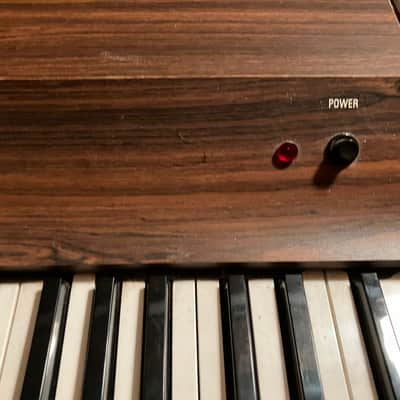 Yamaha CP30 Electronic Piano 1977 - Woodgrain image 4
