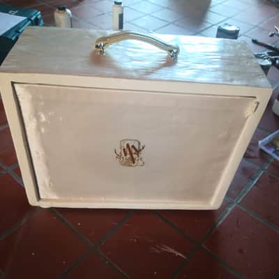 HYBRID CABINET 112 CELESTION NEO CREAMBACK 2026 - Oil, acrylic, hard shellac, fiberglass. image 6