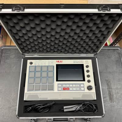 Immagine Akai MPC Live II Retro w/Case - 5