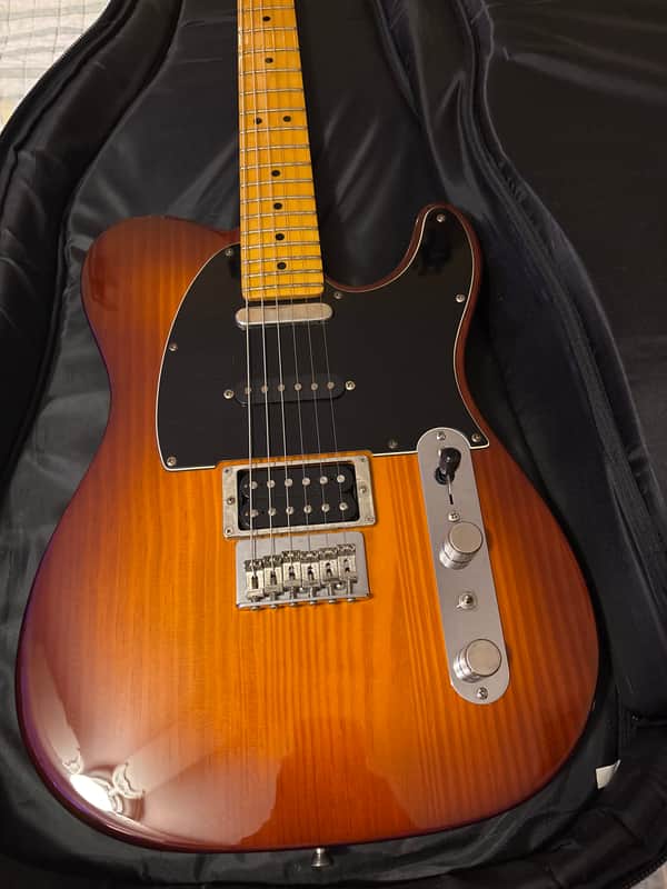 Fender Modern Player Telecaster Plus 2012 - 2018 - Honey Burst image 1