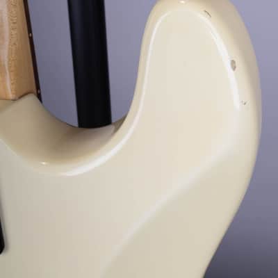 Peavey Predator AX HSS Electric Guitar - White image 8