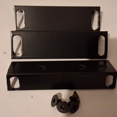 Rack ear kit to fit Ensoniq Mirage / ESQ-m rack with mounting screws