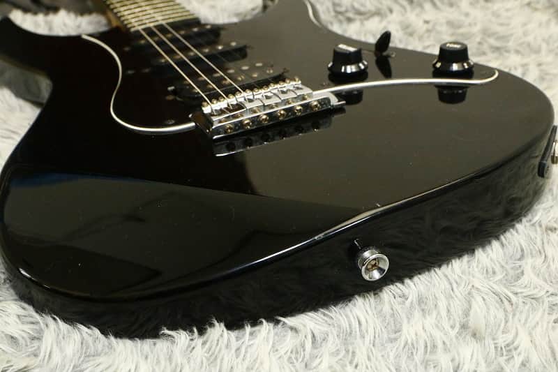 1990's made Yamaha Advanced Form YGX112P Black finish Alder | Reverb