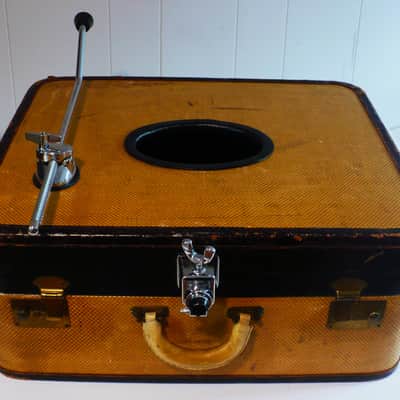 The "Cavanaugh" Suitcase Kick Drum / built by Side Show Drums image 7