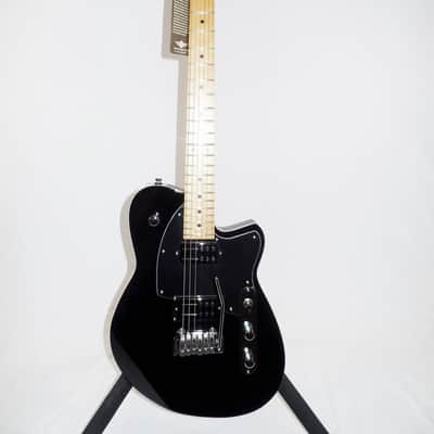 Reverend Reeves Gabrels II Signature Midnight Black Guitar with Maple Fingerboard 2015. Hardshell Case. image 4