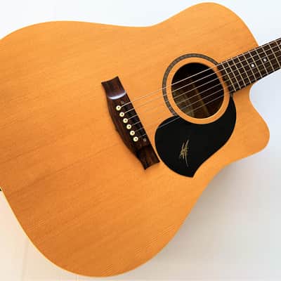 Maton EM225C Acoustic Electric Cutaway Guitar Australian Woods! Australian Made! image 2