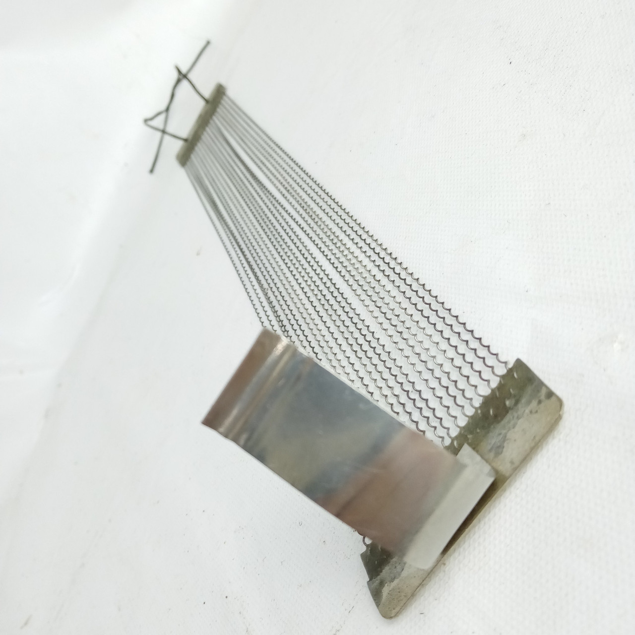 Slingerland Gene Krupa/Artist Snare Drum Snares Snare Wires Metal Tab 20-Strand — main photograph