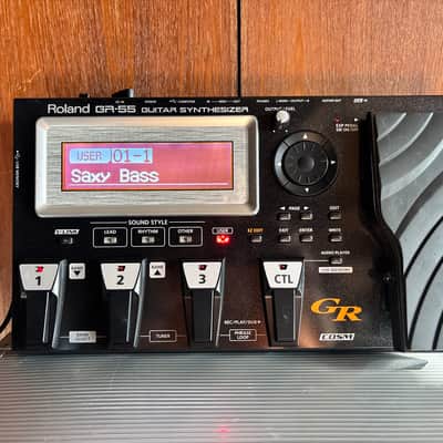 Roland GR-55 Guitar/Bass Synth w/ case, GK-3B Pickup, GK cable, power supply image 2