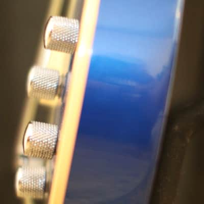 Gibson Custom Shop Les Paul Bass 2002 Blue and White image 6