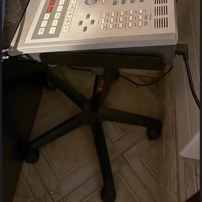 Akai MPC3000 + ORIGINAL MANUAL excellent cond. image 2