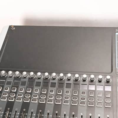 Soundcraft Si Performer 3 Digital Audio Mixer with DMX Control CG01W2A image 4