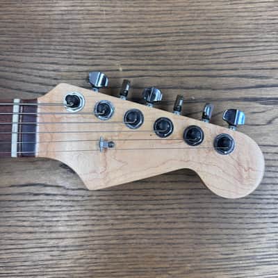 Warmoth/Fender Baritone 2022 - Candy Apple Red image 4