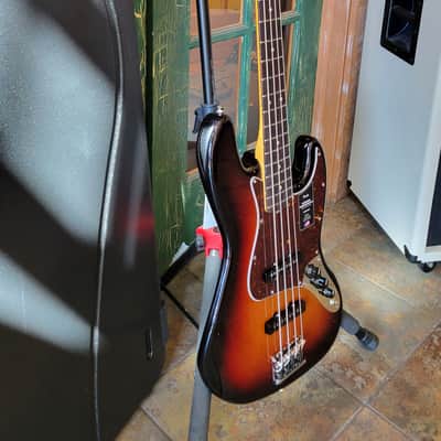 2025 Fender American Pro II Jazz Electric Bass 3 Tone Sunburst with Fender HSC image 3