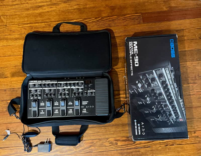 BOSS ME-90 Multi-Effects Processor with BOSS CB-BM-M Carrying Case and PSA-120S Power Supply image 1