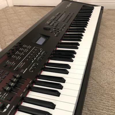Yamaha S90 XS 88-key Master Keyboard 2009 - Present - Black image 4
