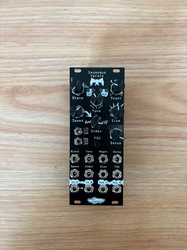 Noise Engineering Desmodus Versio