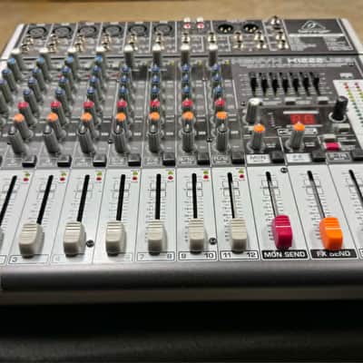 Behringer Xenyx X1222USB 12-Input Mixer with USB and Effects 2010 - Present - Standard image 2