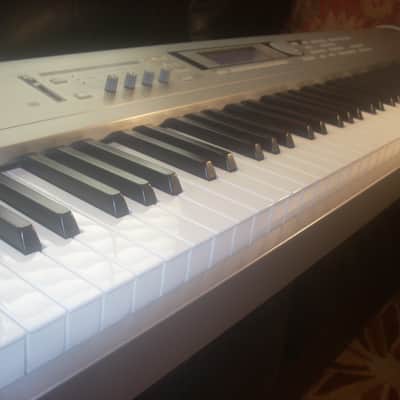 Korg Triton LE 88 key Synthesizer image 2