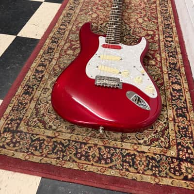 Fender FSR Special Edition Player Stratocaster with Maple Fretboard 2019 Candy Red Burst image 2