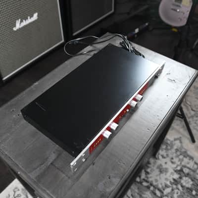 Used BBE 882i Sonic Maximizer 2010s - Red image 3