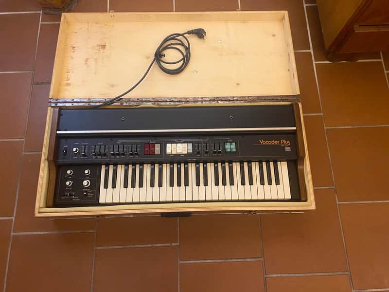 Roland VP-330 MKI Vocoder Plus 49-Key Synthesizer 1979 - Black image 1