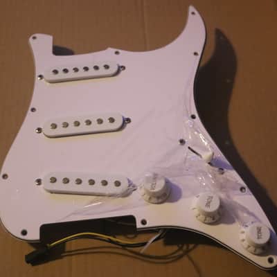 Loaded 11 screw Strat style pickguard with 3 single coil pickups and output jack2025 - White image 1