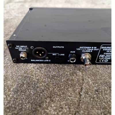 Shure ULXP4 829-865 MHZ Receiver – Receiver - Excellent image 7