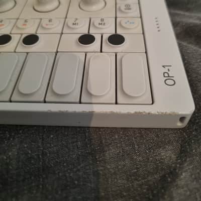 Teenage Engineering OP-1 Portable Synthesizer Workstation 2011 - Present - White image 3