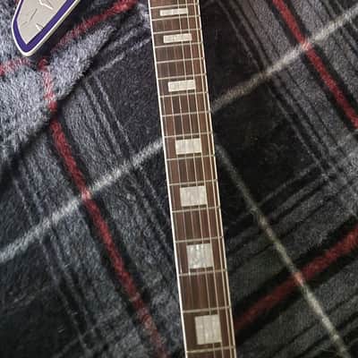 Firefly guitar Explorer 2024 - Blueburst image 3