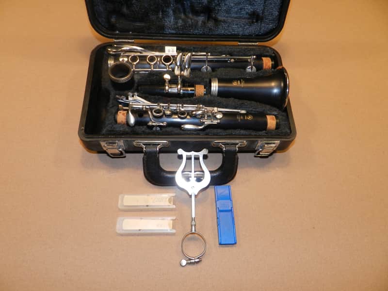 Yamaha YCL-250 Bb Student Clarinet image 1