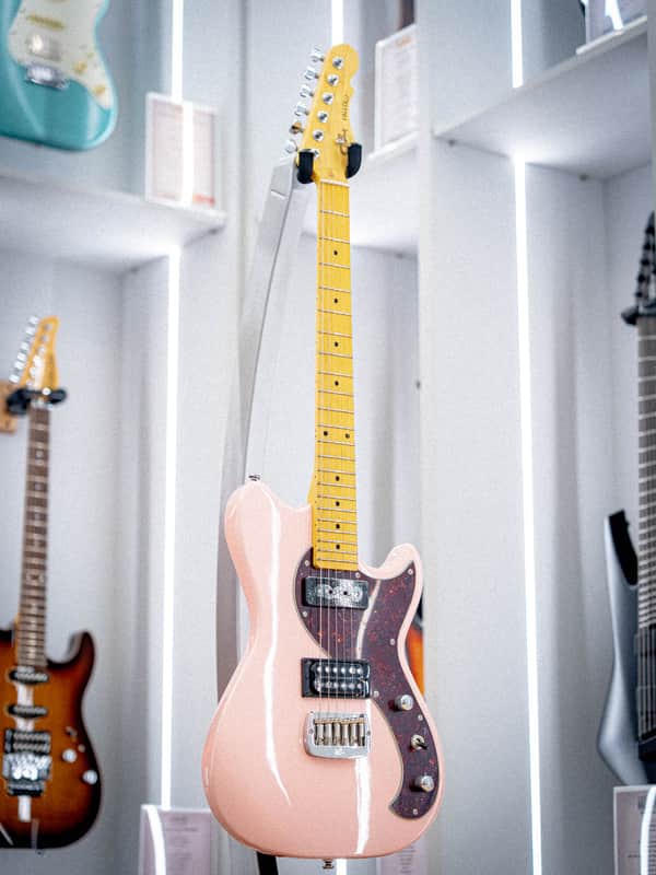 G&L Tribute Series Fallout ギター ソフトケース付き Tribute Series FALLOUT | G&L Musical Instruments