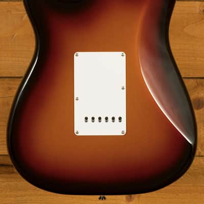 Fender Vintera III Late '60s Stratocaster - Rosewood - 3-Colour Sunburst image 4