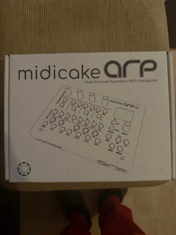 Midicake Arp - White image 1