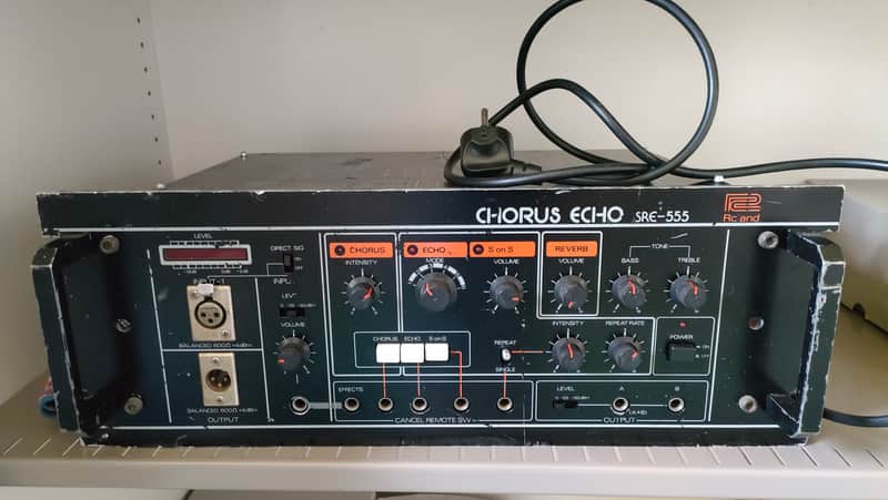 Roland SRE-555 Chorus Echo 1980 - 1984 - Black Serial No 950572 image 1