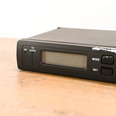 Shure ULXS4 Wireless Receiver - J1 Band: 554-590 MHz (NO POWER SUPPLY) CG0101F image 3