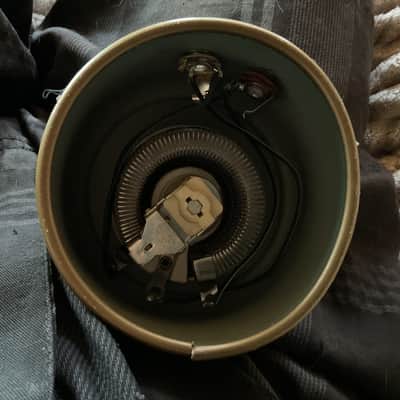 Unknown Round 2000’s - Green metal image 3