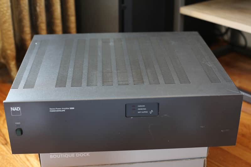 NAD 2200 Power Envelope Stereo Power Amplifier