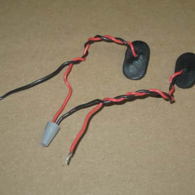 used 1980s genuine DOD double 9v battery clip for Performer Series pedals (NO pedals included / NO other parts included) battery clips work fine (pedal & internal parts seen in pictures provided as a reference) image 14